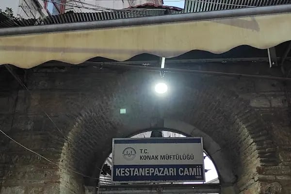 Kestanepazarı Camii - Resim 12