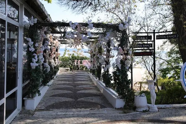 Baler Garden Wedding House Avcılar Kır Düğünü - Avrupa Yakası Kır Bahçesi - Denize Sıfır Kır Düğün Mekanları - Resim 11