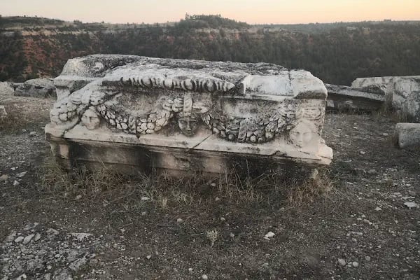 Apollon Lairbenos Tapınağı - Resim 18