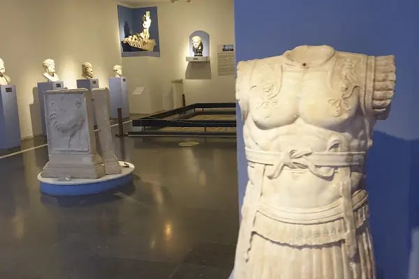 Bergama Arkeoloji Müzesi - Resim 11