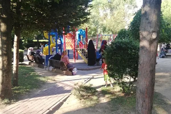 Nazif hafize Hançer Parkı - Resim 12