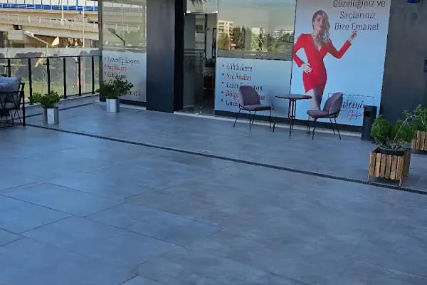 Yasemin Gülgör Sağlık Güzellk Estetik - Resim 3