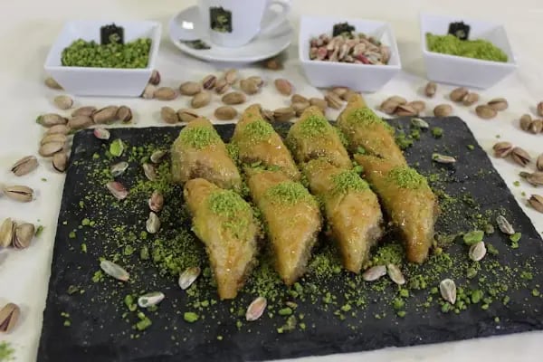 Yüzde yüz Antep baklavaları Aliağa - Resim 2