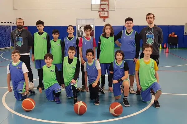 TOFAŞ ATAŞEHİR BASKETBOL ve VOLEYBOL OKULLARI - Resim 8