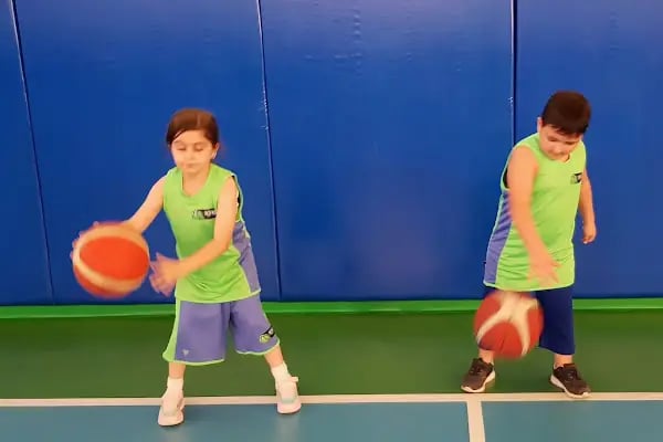 TOFAŞ ATAŞEHİR BASKETBOL ve VOLEYBOL OKULLARI - Resim 6