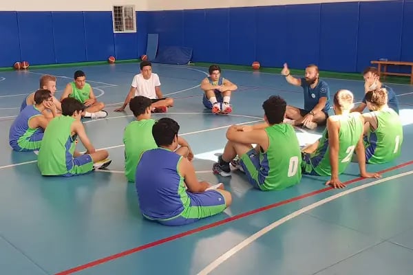 TOFAŞ ATAŞEHİR BASKETBOL ve VOLEYBOL OKULLARI - Resim 3