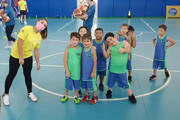 TOFAŞ ATAŞEHİR BASKETBOL ve VOLEYBOL OKULLARI - Resim 20