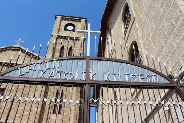 Aziz Antuan Latin Katolik Kilisesi - Resim 16