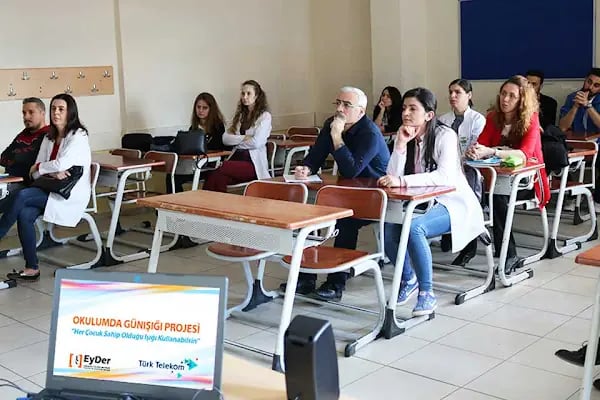 Gönüllü Hizmet Vakfı Aysel Abdullah Öğücü Ortaokulu - Resim 2