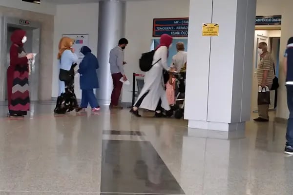 Yenikent Devlet Hastanesi Acil Girişi - Resim 4
