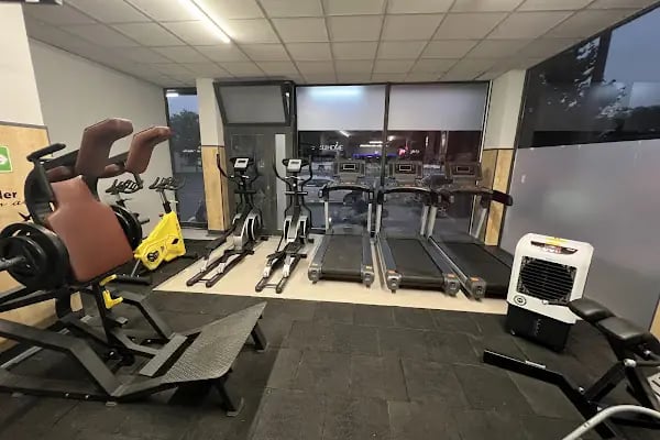 FalconFit - Resim 13