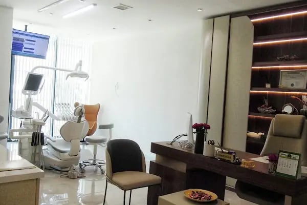 Dr. Dt. Melike Önel - Dt. Özge Büyüknacar Kelkit - Resim 2