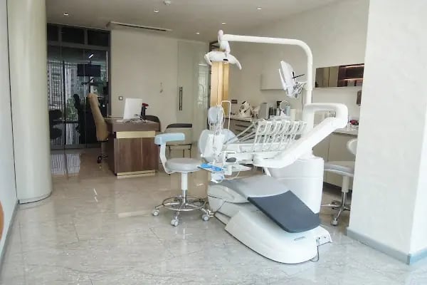 Dr. Dt. Melike Önel - Dt. Özge Büyüknacar Kelkit - Resim 1