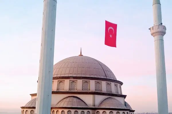 İmam Hatip Cami - Resim 18
