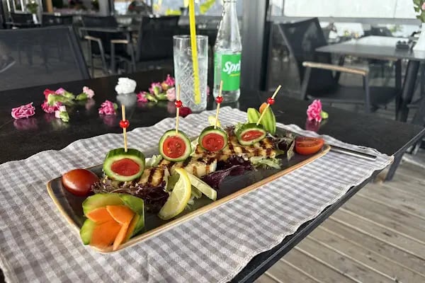 Costa Flamingo Lounge - Resim 4