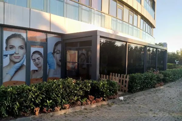 GCC Gokdemir Clinic - Resim 12