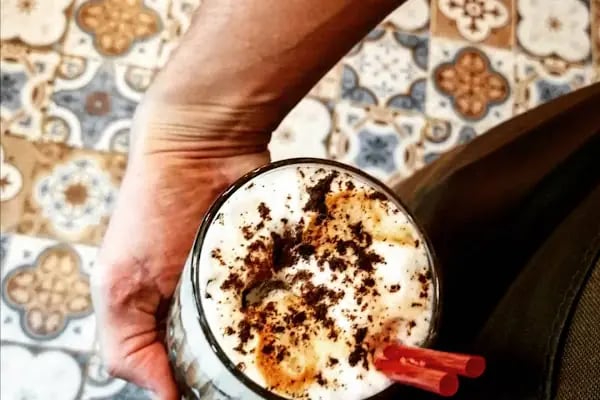 Cherie Coffee and Take Away - Resim 3
