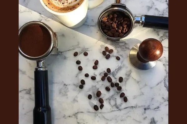 Cherie Coffee and Take Away - Resim 4