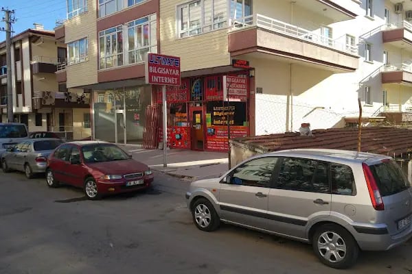Ultimate Bilgisayar ve İnternet Cafe - Resim 8