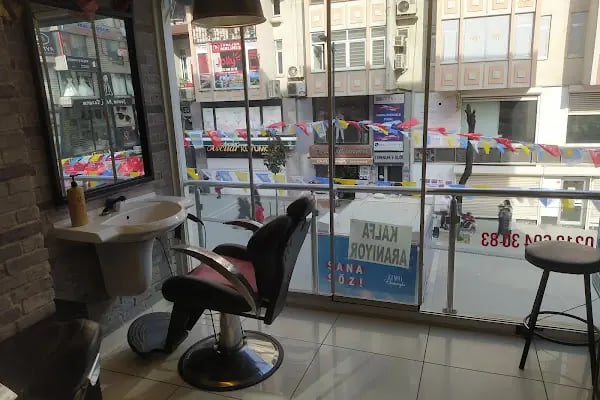 Avcılar THE BEST ERKEK KUAFÖRÜ - Resim 1