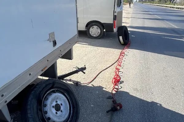 MANAVGAT OTO LASTİK MOBİL YOL YARDIM LASTİK TAMİR 7/24 - Resim 15