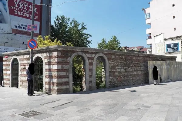 Balçık Tekkesi Türbesi - Resim 1