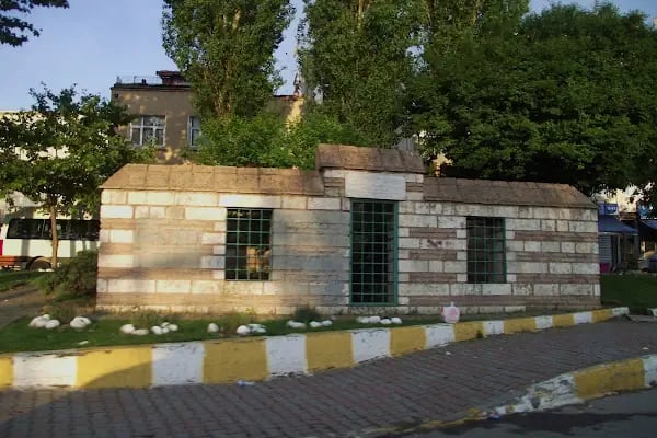 Balçık Tekkesi Türbesi - Resim 4