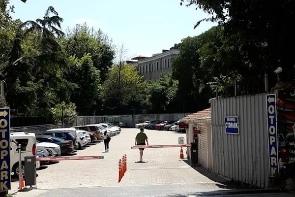 Sinanpaşa Otopark - Resim 8