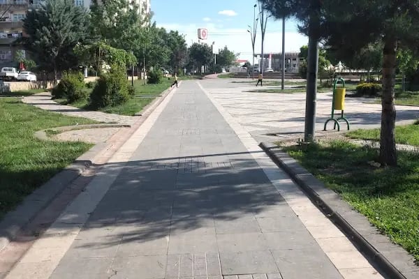 Bağlar Belediyesi Gulan Parkı - Resim 1
