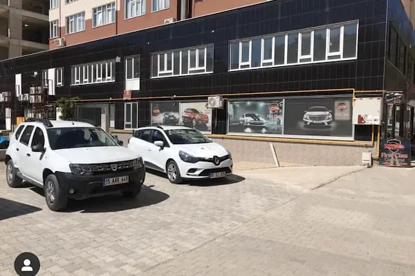 First Class Car Rental - Resim 3