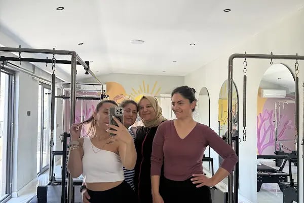 Madam Mermaid Pilates Studio - Resim 4