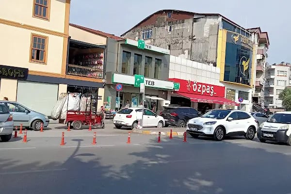 TEB Adapazarı Çarşı Şubesi - Resim 1