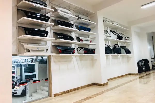 Şahinler Otomotiv Hasarlı Oto Alım-Satım ve Çıkma Parça - Resim 18