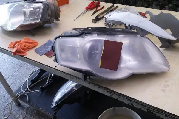 Şahinler Otomotiv Hasarlı Oto Alım-Satım ve Çıkma Parça - Resim 14