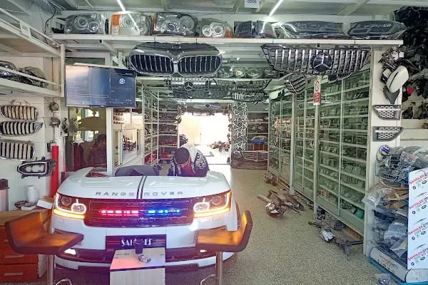 Şahinler Otomotiv Hasarlı Oto Alım-Satım ve Çıkma Parça - Resim 2