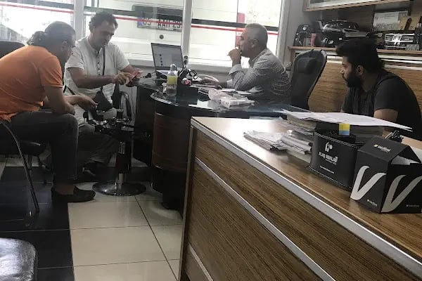 Şahinler Otomotiv Hasarlı Oto Alım-Satım ve Çıkma Parça - Resim 17