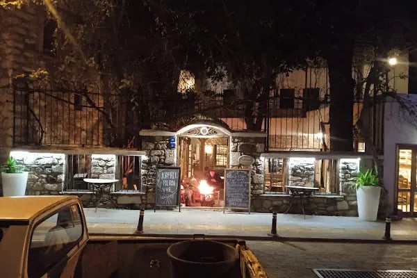 Anthony's English Pub - Resim 8