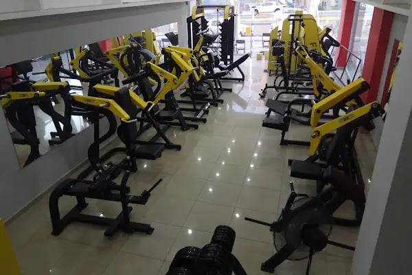 SKY Fitness Club - Resim 16