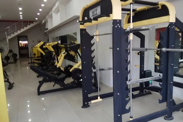 SKY Fitness Club - Resim 12