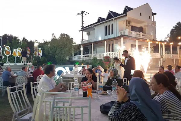 Tria Garden - Resim 14