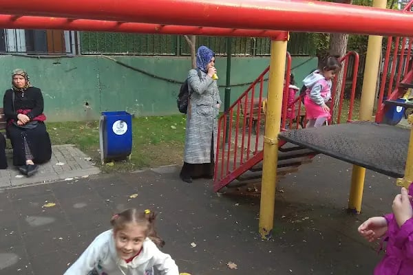 Bağcılar Belediyesi Seyit Çavuş Parkı - Resim 10