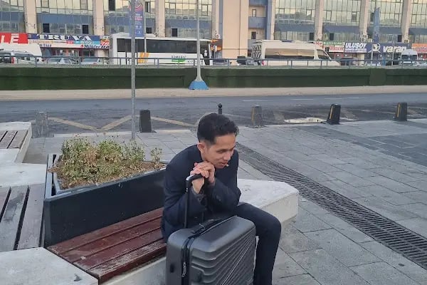 ESENLER OTOGAR METRO TURİZM 0 212 477 94 48 - Resim 1