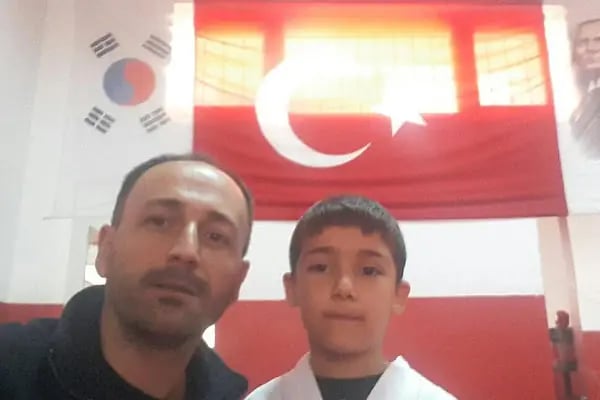 BARIŞ ÖZEL GENÇLİK VE SPOR KULÜBÜ - Resim 4
