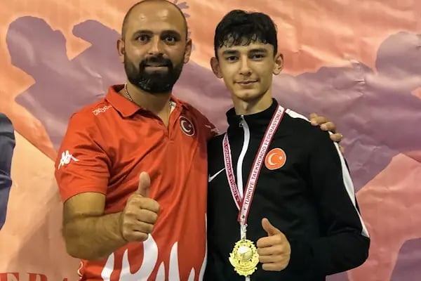 BARIŞ ÖZEL GENÇLİK VE SPOR KULÜBÜ - Resim 2