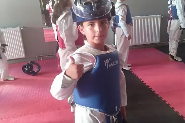 BARIŞ ÖZEL GENÇLİK VE SPOR KULÜBÜ - Resim 3