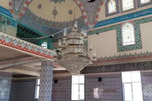 İşçı Blokları Merkez Camii - Resim 15
