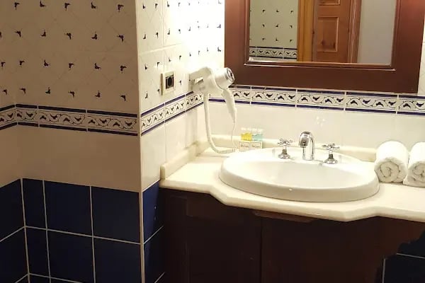 Mom Hotel Büyükada - Resim 3