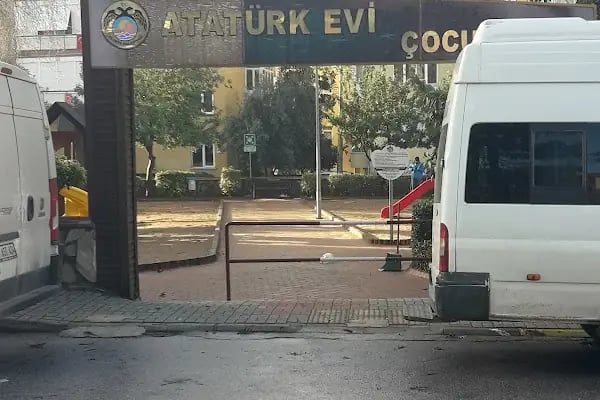 Atatürk Evi Çocuk Parkı - Resim 5