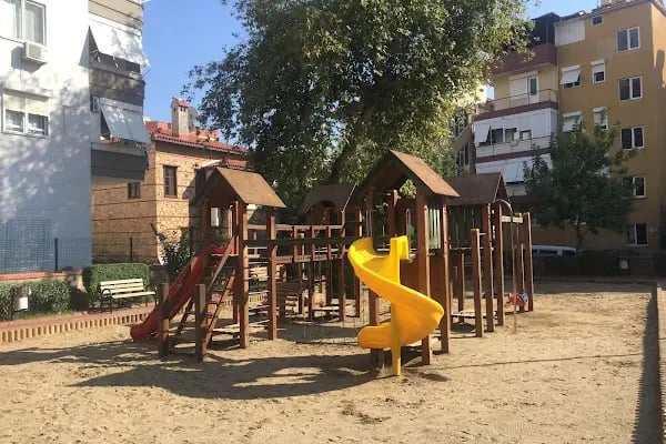 Atatürk Evi Çocuk Parkı - Resim 2