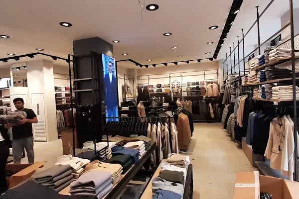 Süvari Alanya Şevki Tokuş Cadde Mağazası - Resim 2